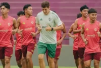 1761392502510-psm-makassar-menggelar-latihan-di-stadion-brawijaya-jelang-melawan-persik-kediri-1761364770044_169