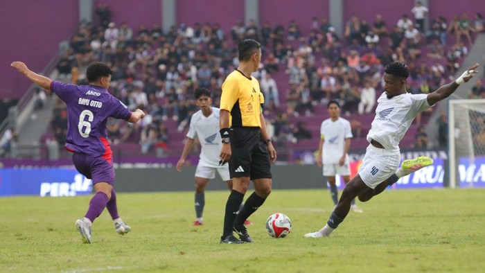 1761457247721-psm-makassar-bermain-imbang-di-markas-persik-kediri-dalam-laga-super-league-20252026-1761437482658_169