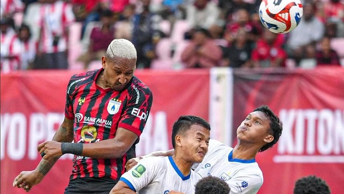 1761738302252-persipura-vs-psis-1758357056470_169