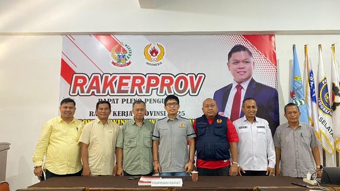 1761803540642-tim-penjaringan-calon-ketua-koni-sulsel-1761727474719_169