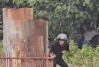 1761889983071-perang-antarwarga-pecah-di-pekuburan-baroangin-makassar-1761877761926_169