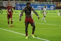 1761911243897-balotelli-mencetak-gol-penentu-kemenangan-psm-makassar-atas-malut-united-dalam-laga-liga-1-20242025-di-stadion-gelora-bj-habib-1746913928923_169