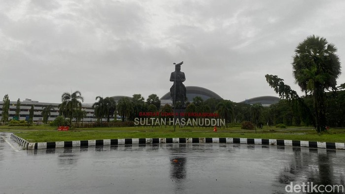 1761933396729-ilustrasi-cuaca-di-bandara-sultan-hasanuddin-makassar-agildetiksulsel-6_169