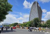 1762365050021-cuaca-makassar-1_169