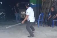 1762430344449-heboh-di-media-sosial-cekcok-kakak-adik-di-bone-gegara-harta-warisan-1762416184421_169