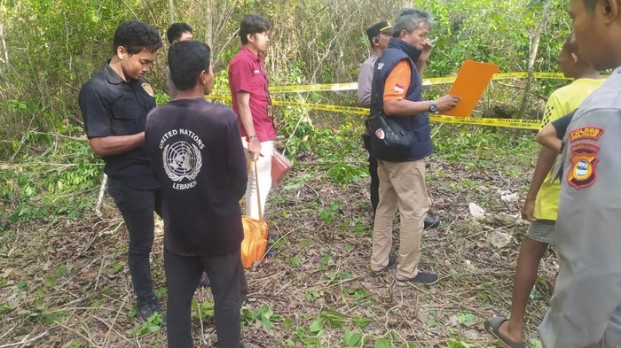 1762494781881-lokasi-penemuan-kerangka-manusia-di-selayar-1762487798587_169