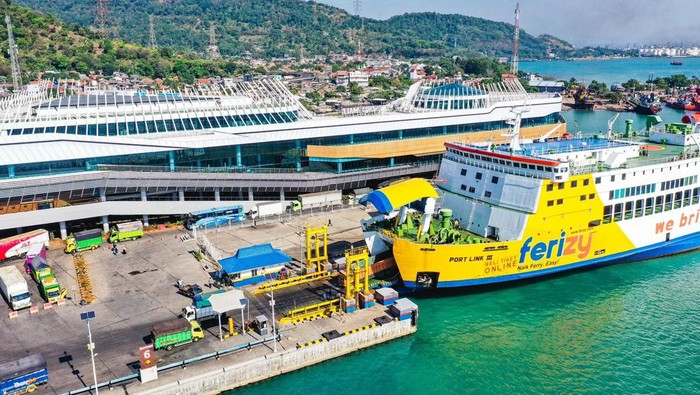 1762537373355-ilustrasi-kapal-feri_169