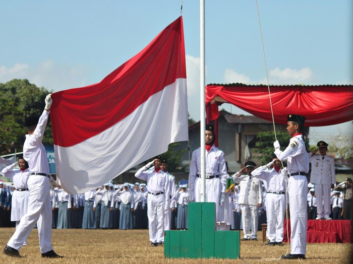 1762623938181-ilustrasi-upacara-bendera_43