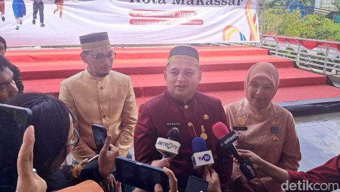1762667044496-wali-kota-dan-wakil-wali-kota-makassar-munafri-arifuddin-aliyah-mustika-ilham-1762661388995_169