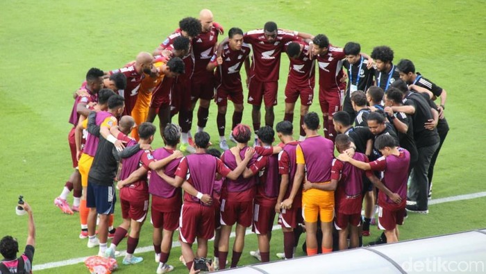 1762667099660-psm-makassar-kembali-bermain-imbang-1-1-saat-menjamu-madura-united-di-stadion-gelora-bj-habibie-1762082979372_169