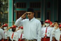 1762710348371-ilustrasi-upacara-bendera_43