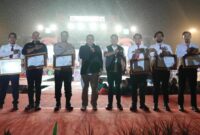 1762753825166-pemkot-makassar-membeikan-penghargaan-kepada-jajaran-jatanras-polrestabes-makassar-1762739050327_169