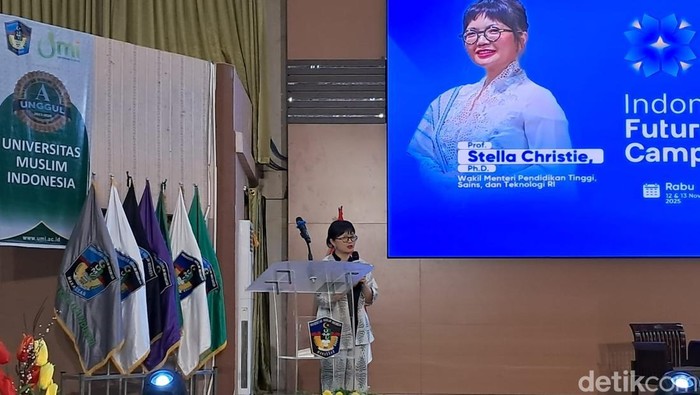 1762948092957-wakil-menteri-pendidikan-tinggi-sains-dan-teknologi-diktisaintek-stella-christie-saat-membawakan-materi-di-flc-2025-umi-makass-1762927594630_169