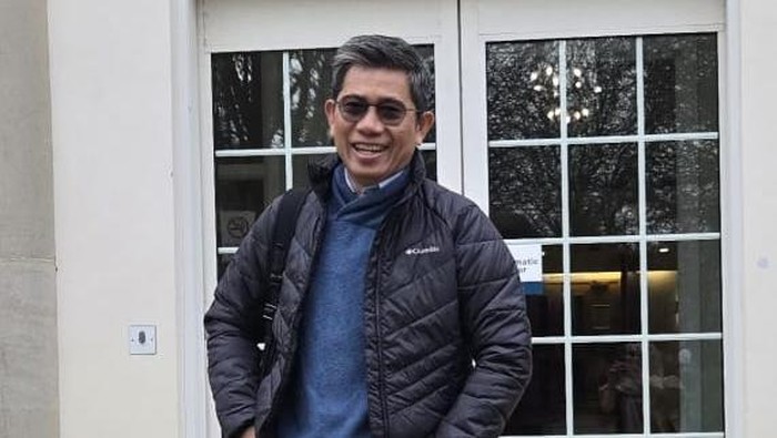 1763293381318-sosiolog-universitas-hasanuddin-unhas-sawedi-muhammad-1763272529289_169