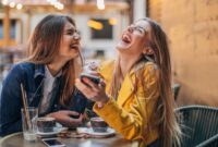 1763401329338-ilustrasi-tertawa-1_169