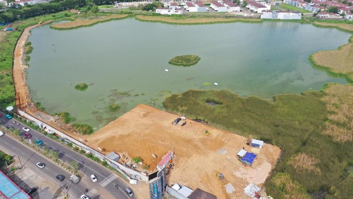 1763485585550-penampakan-lahan-164-hektare-di-jalan-metro-tanjung-bunga-makassar-1763194987416_169