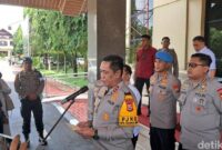 1763528784836-kapolda-sulsel-irjen-djuhandhani-rahardjo-puro-1763527268111_169