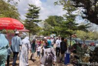 1763636777332-tpu-panaikang-makassar-dipadati-peziarah-saat-hari-raya-idul-fitri-2023-1_169