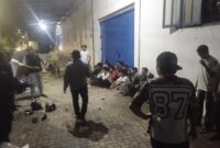 1763960786108-polisi-membubarkan-sekelompok-remaja-yang-pesta-mira-di-kecamatan-manggala-makassar-1763954330622_169