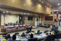 1764133595368-rapat-paripurna-penetapan-apbd-2026-tak-dihadiri-satupun-pejabat-pemkot-parepare-1763965812175_169