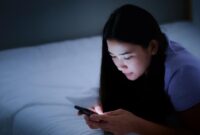 1764176807832-ilustrasi-wanita-di-tempat-tidur_169