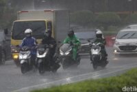 1764328021614-ilustrasi-cuaca-ekstrem_169