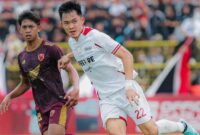 1764414370724-gelandang-persis-solo-sutanto-tan-mengakui-timnya-kalah-dari-psm-di-stadion-gelora-bj-habibie-parepare-dalam-laga-lanjutan-lig_169