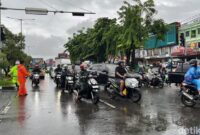 1764932858838-kemacetan-di-makassar-1764925800934_169