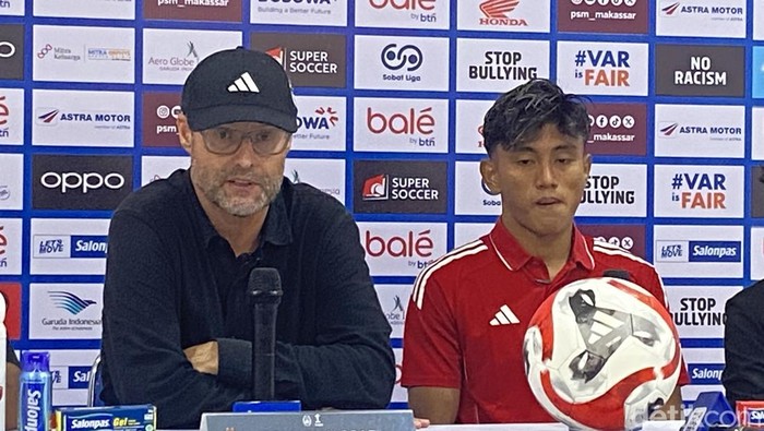 1765083953372-pelatih-psm-makassar-tomas-trucha-1765079153749_169