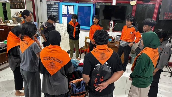 1765105592762-unhas-1765102551950_169