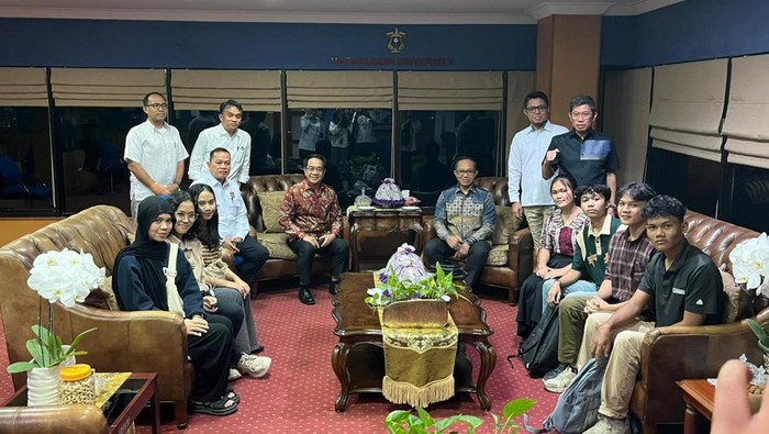 1765386363939-unhas-1765381381500_169