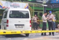 1765429646332-mobil-mbg-menabrak-sejumlah-siswa-di-sdn-kalibaru-01-cilincing-jakarta-utara-1765422336249_43