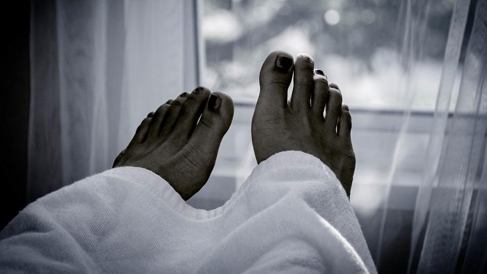 1765559188995-ilustrasi-kematian-mendadak_169