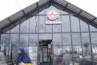 1765602371633-kafe-viral-di-palopo-karena-menunya-pakai-nama-kelamin-1765546405026_169