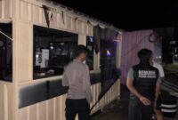 1765623932037-kedai-kopi-di-stq-konawe-terbakar-usai-dilempari-otk-pakai-bom-molotov-1765604187753_169