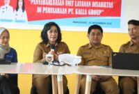 1765710384624-direksi-kalla-bersama-kepala-disnaker-makassar-nielma-palamba-memberi-pemaparan-terkait-program-magang-disabilitas-di-cis-wism-1765694966250_169