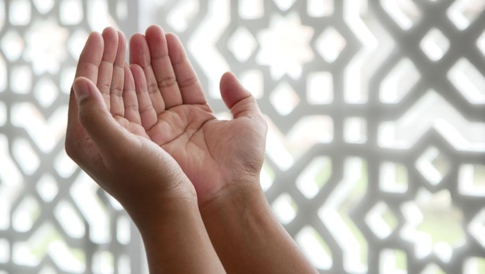 1765731983544-ilustrasi-bulan-rajab_169