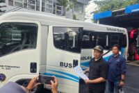 1765796775503-bus-sekolah-gratis-pemkot-makassar-dari-kemenhub-1765793087657_169