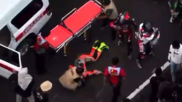 1765796780604-potongan-video-evakuasi-pembalap-asal-luwu-utara-awhin-sanjaya-1765787643816_169