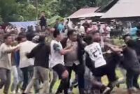 1765796781153-ricuh-turnamen-sepakbola-di-sinjai-1765784720710_169