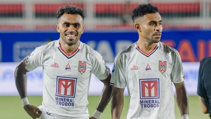 1765818449894-pemain-malut-united-yakob-sayuri-dan-yance-sayuri-menjadi-korban-rasisme-1746515358671_169