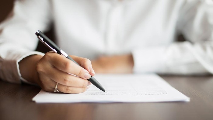 1765883189817-menulis-deskripsi-catatan-wali-kelas-di-rapor-1750066831061_169