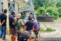 1765904834866-pria-di-pinrang-hilang-usai-terjatuh-di-jembatan-bendungan-tiroang-1765857971426_169