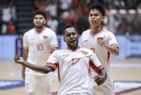 1766077633601-garuda-futsal-bungkam-australia-3-1-di-indonesia-arena-1762046538436_169