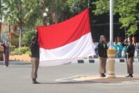 1766099102315-polwan-berkebaya-di-upacara-hari-ibu-hari-bela-negara-di-mojokerto-1_169