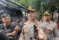 1766142474530-kapolrestabes-makassar-kombes-arya-perdana-1766133465999_169