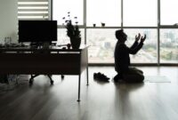 1766207224055-sholat_169