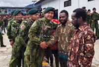 1766228795770-tujuh-anggota-opm-ikrar-kembali-ke-nkri-1766216710657_169