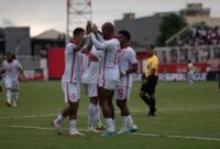 1766941563820-malut-united-menang-melawan-borneo-fc-dengan-skor-3-2-1766931695266_169