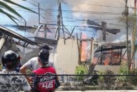 1767352091747-dua-rumah-di-palopo-terbakar-diduga-akibat-korsleting-1767339725571_169